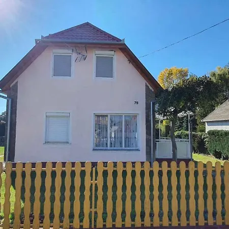 شقة In 19249 Balatonmáriafürdő